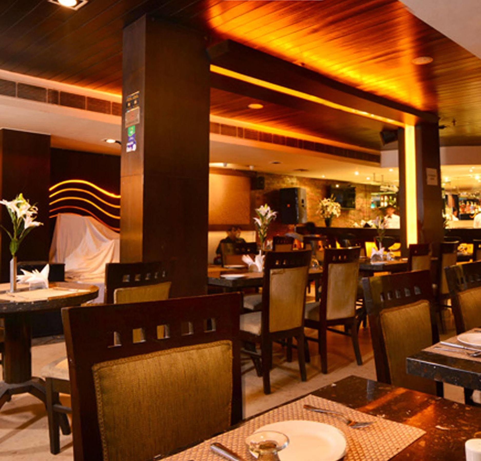 Hotel Shanti Palace West Patel Nagar New Delhi Exteriör bild
